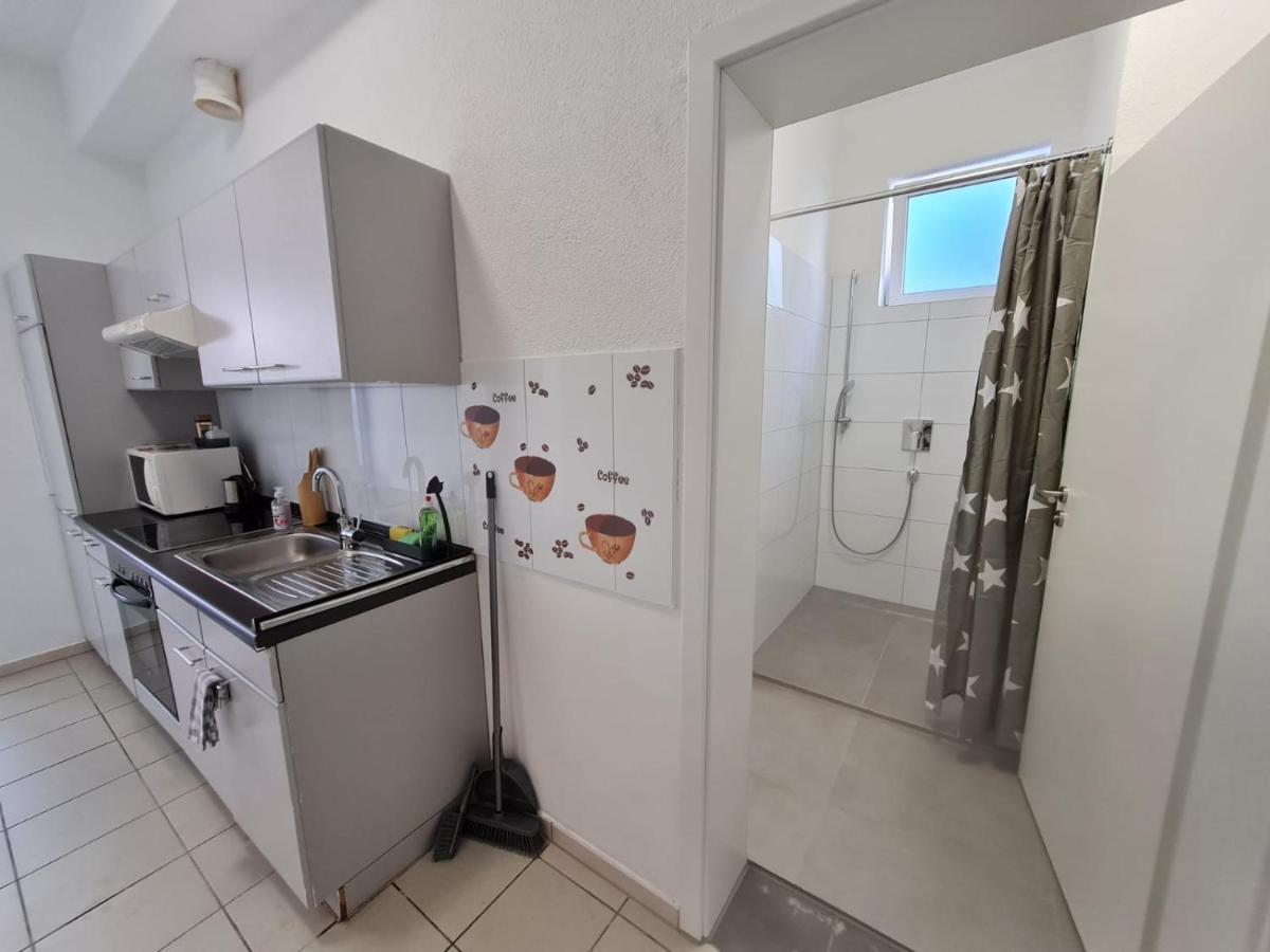 Pension Am Rathaus, 24H Check-In Mundelsheim Exterior foto