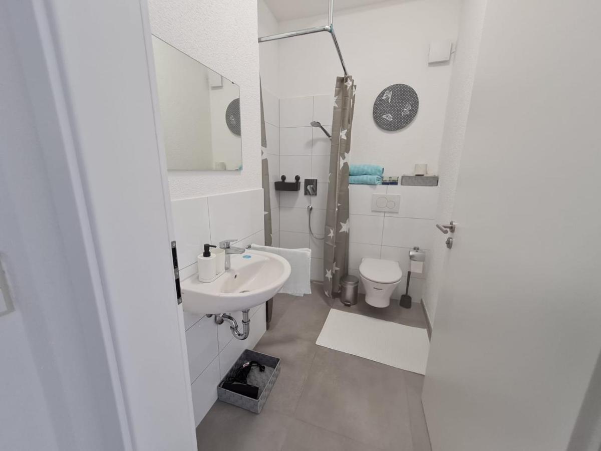 Pension Am Rathaus, 24H Check-In Mundelsheim Exterior foto